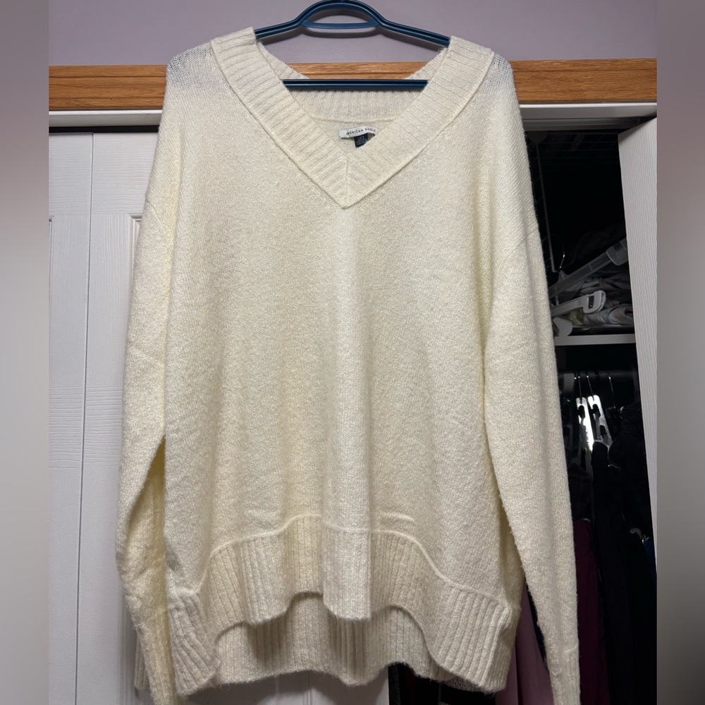 American Eagle Soft Cream V Neck Oversized Sweater Cottagecore Cozy Knit
